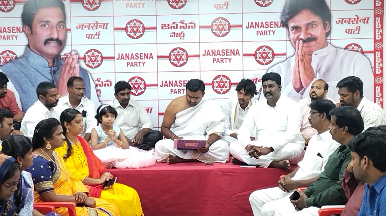 విజయవాడ, పోతిన వెంకట మహేష్‌