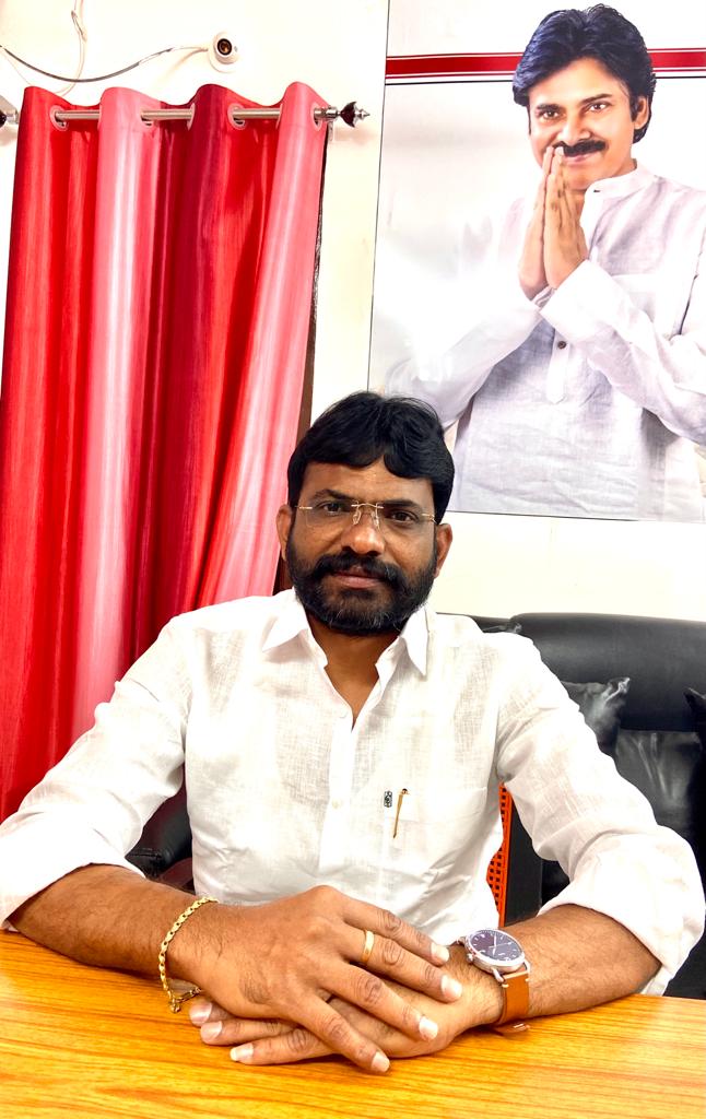 వాసగిరి మణికంఠ