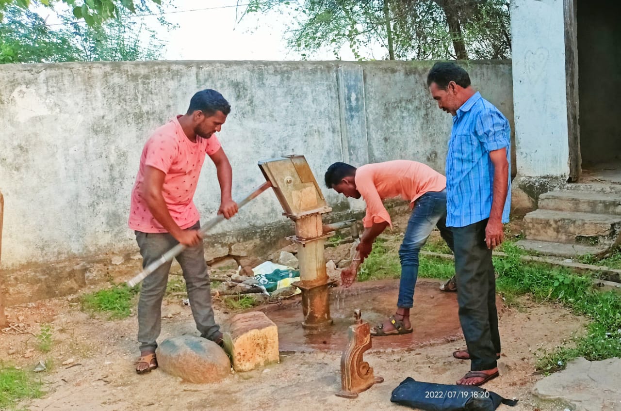 జనసైనికులు