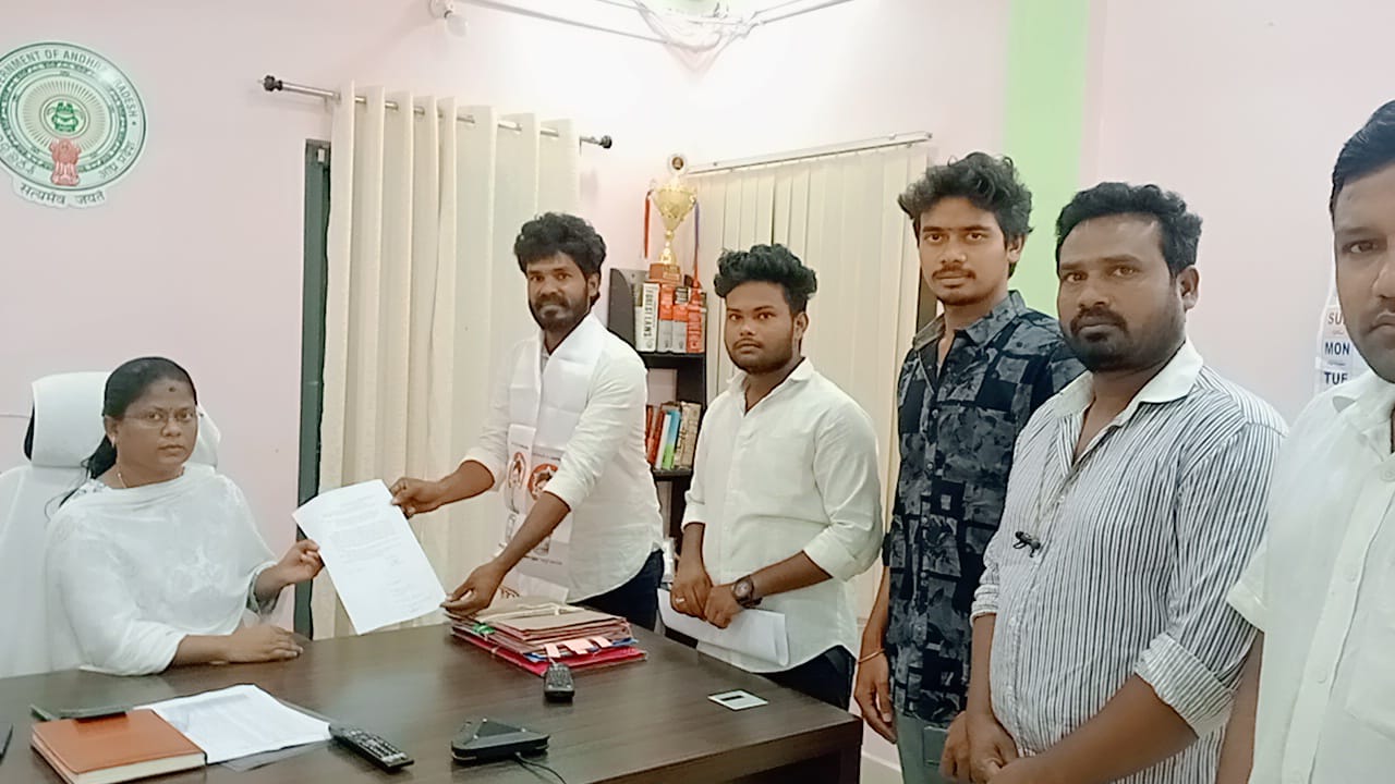 గర్భాన సత్తిబాబు