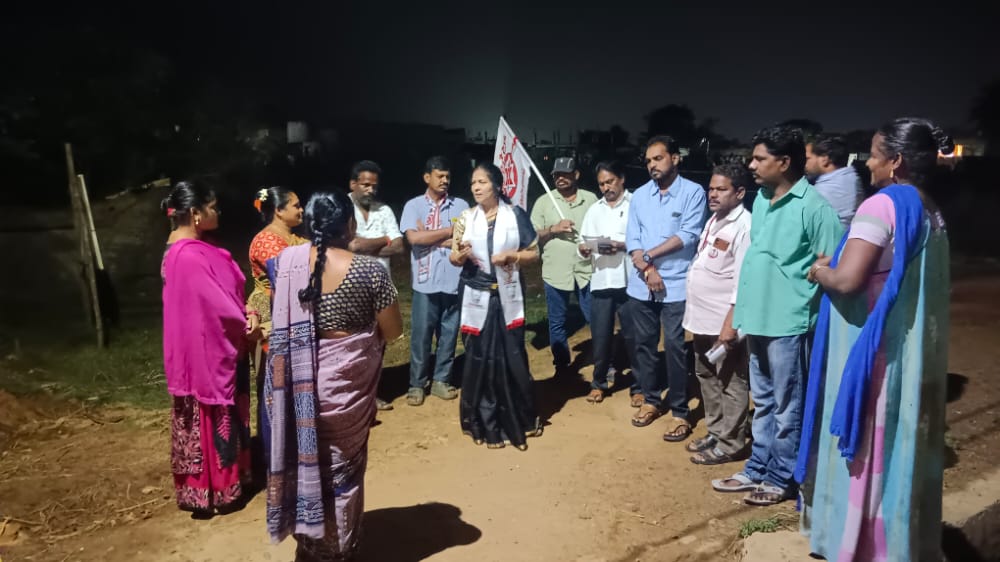 మాకినీడి శేషుకుమారి