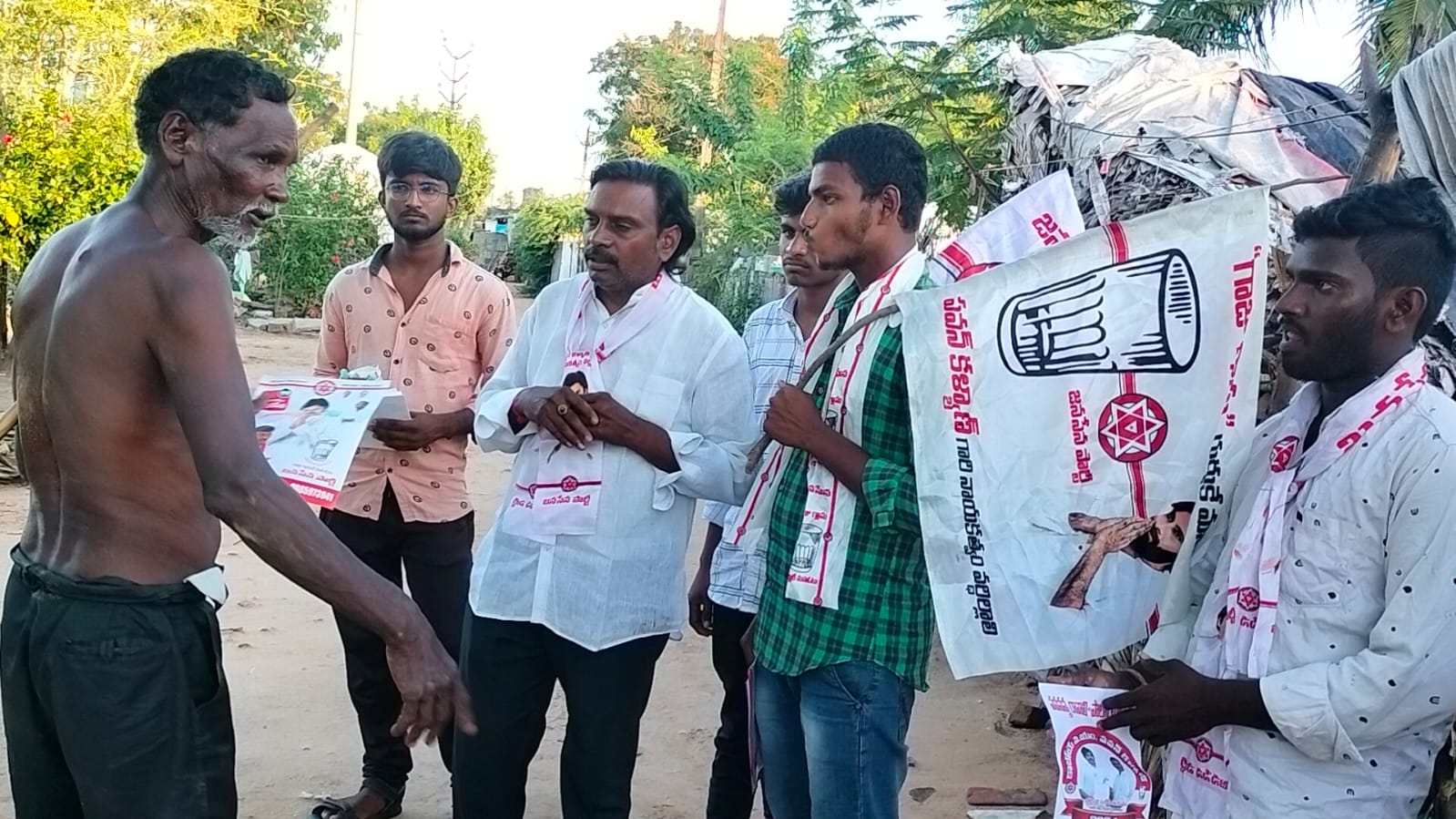 పేదలు