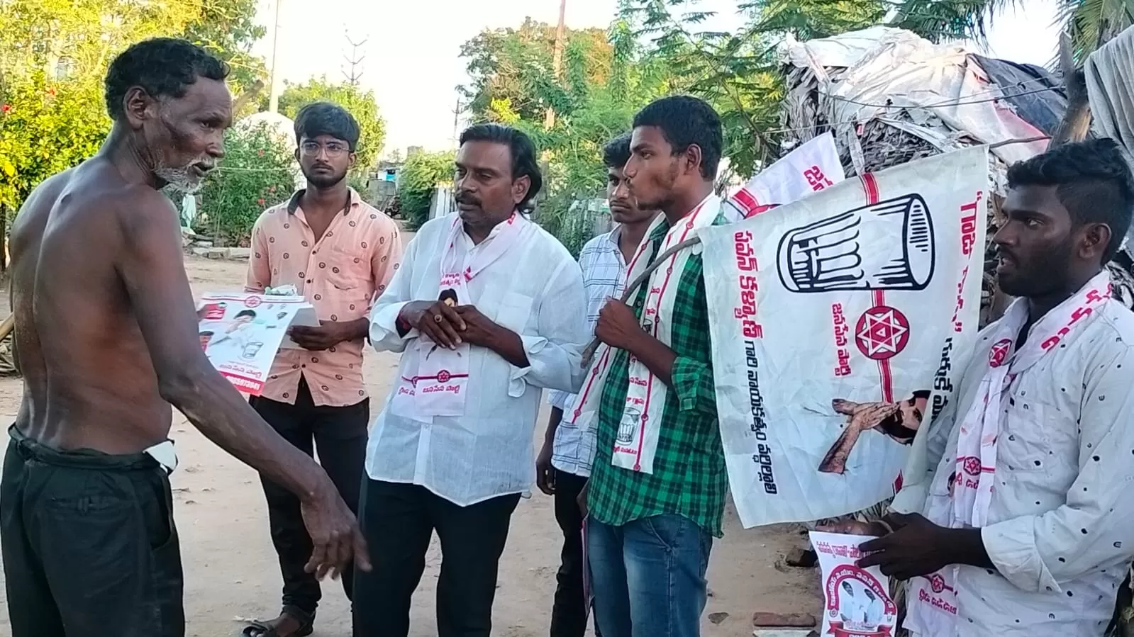 పేదలు