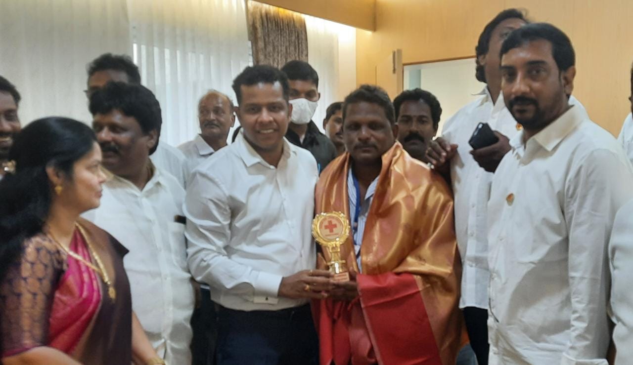 రెడ్ క్రాస్