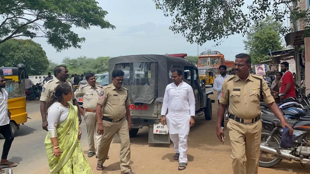 వినుతా కోట