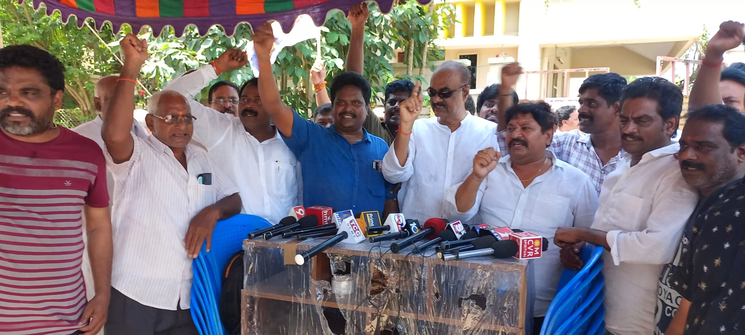 బొలిశెట్టి శ్రీనివాస్