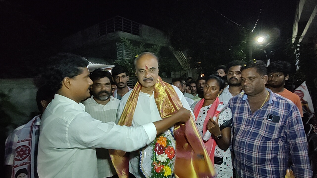 బొలిశెట్టి శ్రీనివాస్