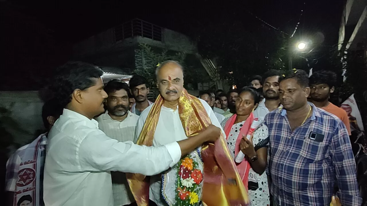 బొలిశెట్టి శ్రీనివాస్