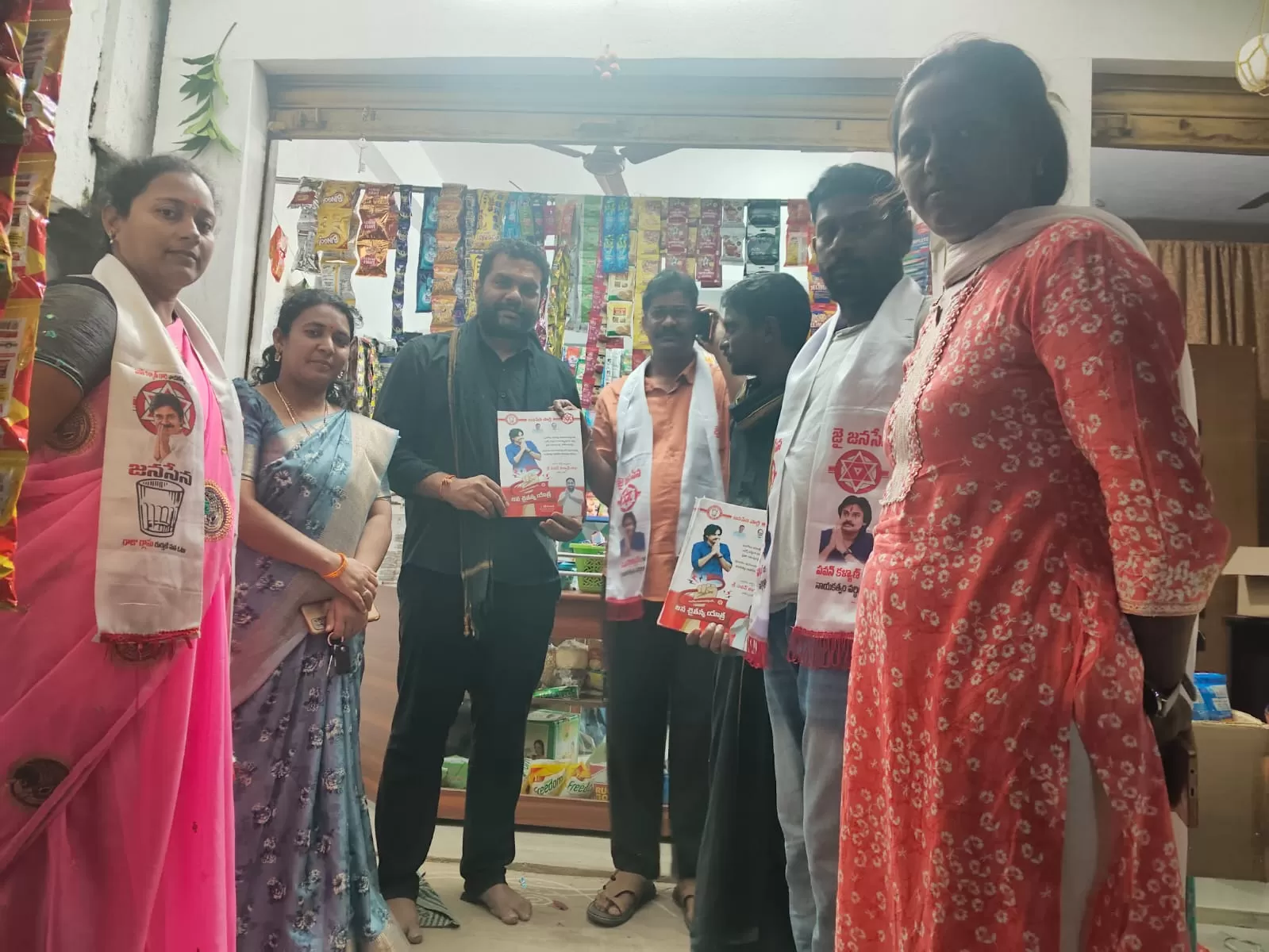 ప్రభుత్వాలు